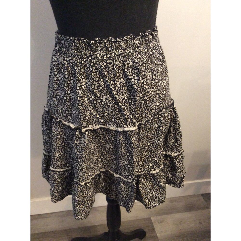 Ava Christine Floral Smocked Tiered Flirty Girly Mini Skirt Sz M Medium